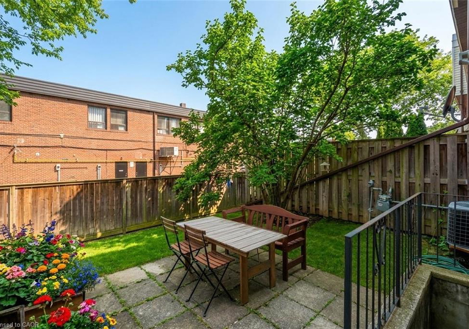 23-watsons-lane-dundas-ontario-40848788