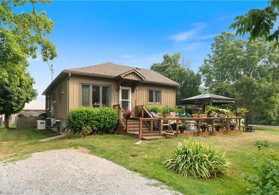 24-lakeview-crescent-st-williams-ontario-40848792