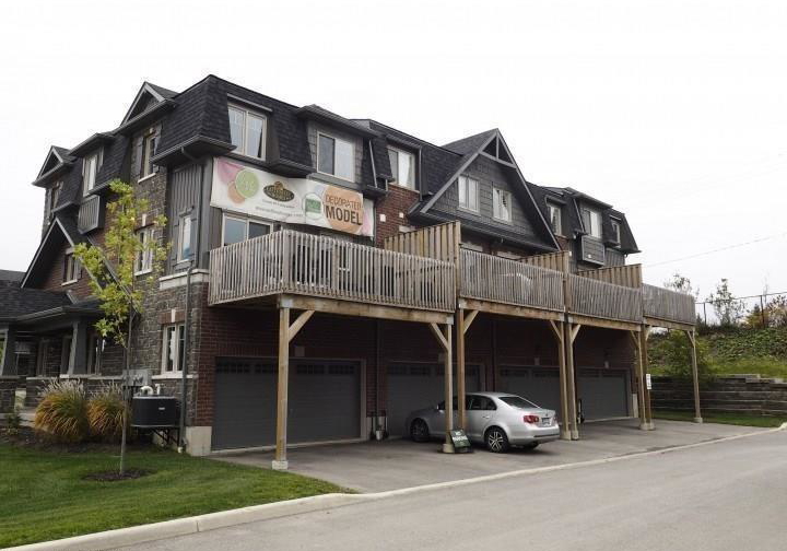 4-isaiah-drive-kitchener-ontario-40848798