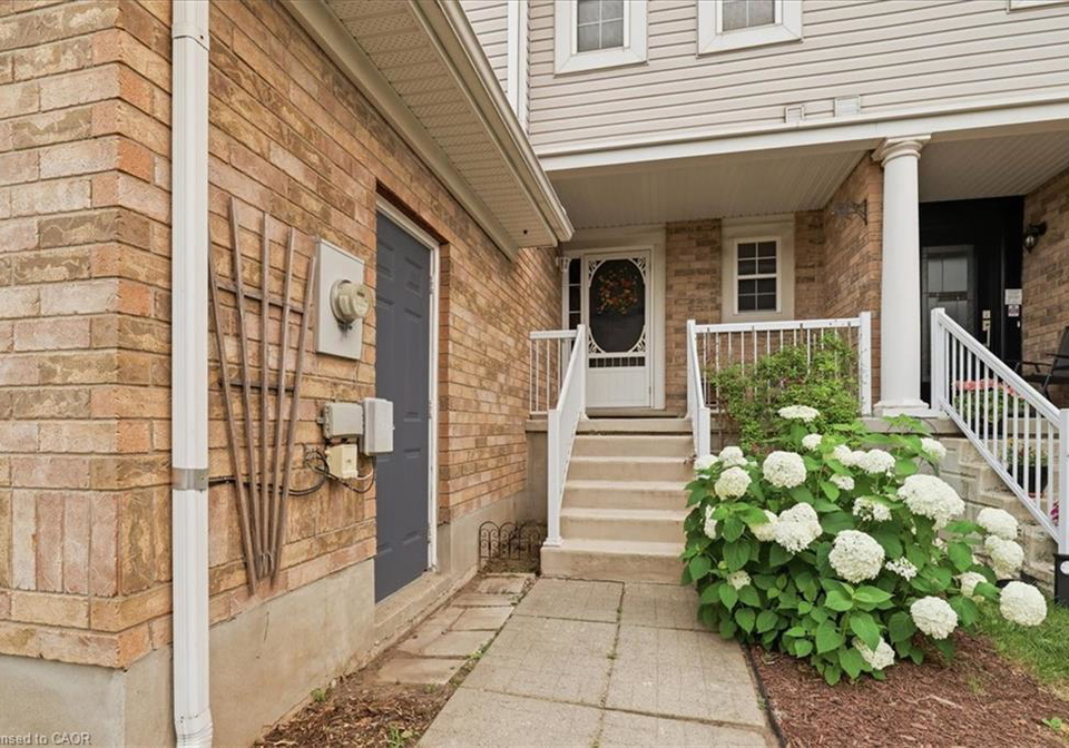 20-werstine-terrace-cambridge-ontario-40848812