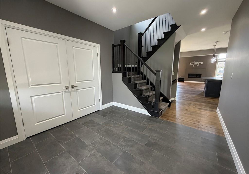 502-sundew-drive-waterloo-ontario-40848815