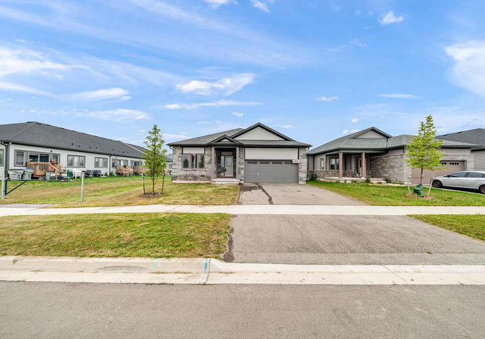 138-saunders-street-atwood-ontario-40848820