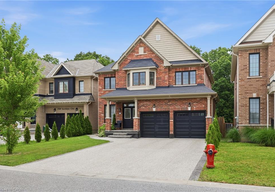 7979-buckeye-crescent-niagara-falls-ontario-40848888