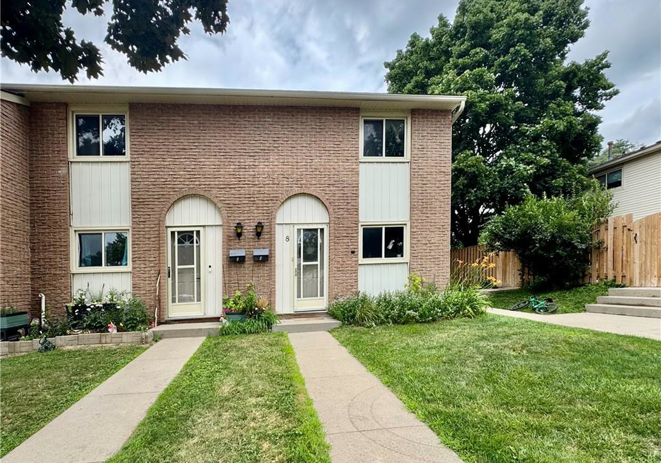 165-green-valley-drive-kitchener-ontario-40848890