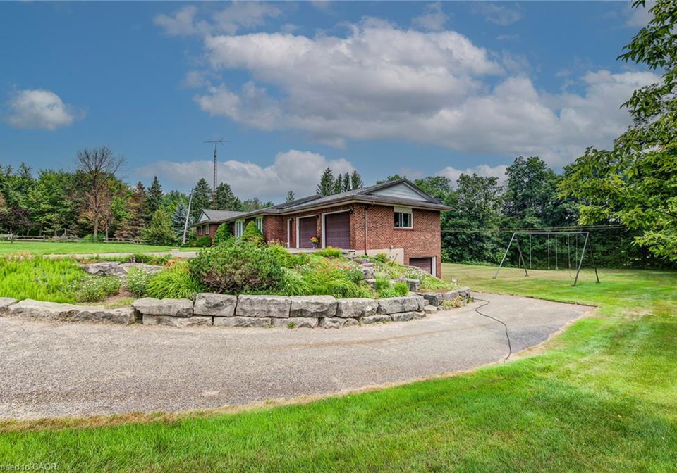 1177-perth-street-new-hamburg-ontario-40848920
