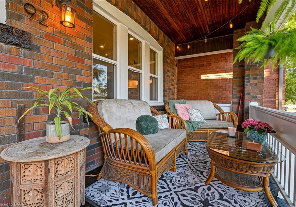 92-province-street-s-hamilton-ontario-40848937
