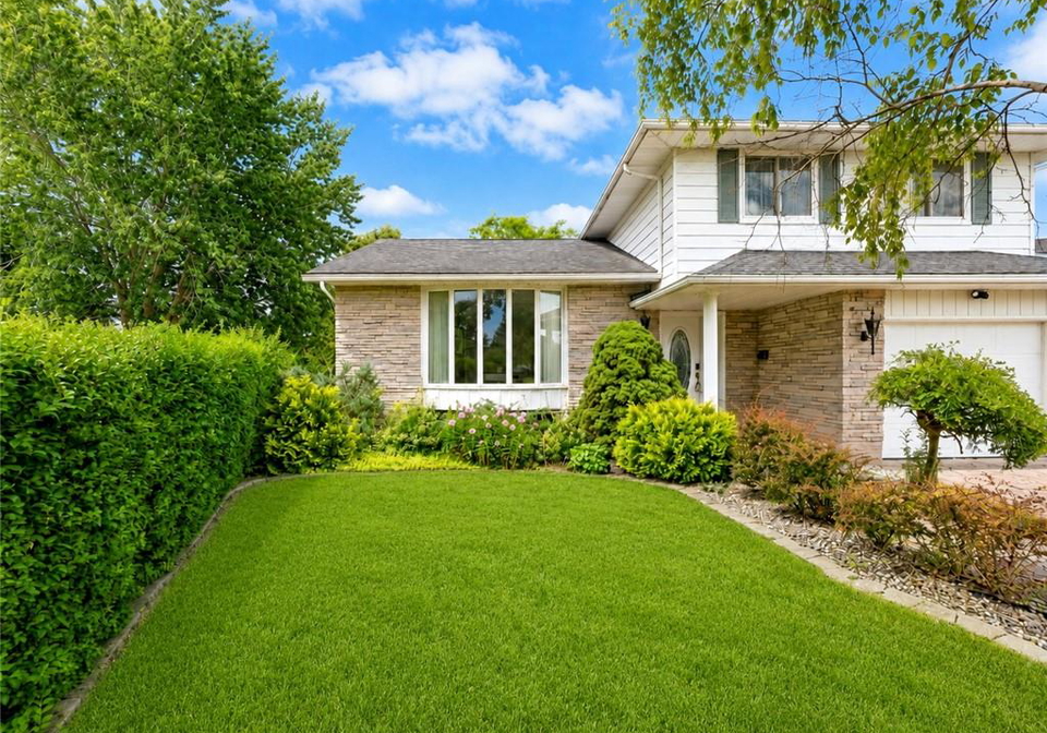 46-lombardy-court-kitchener-ontario-40848947