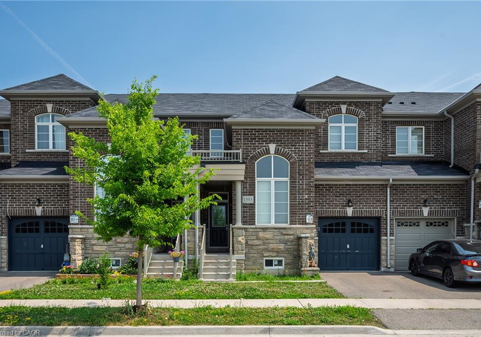 1593-chretian-street-milton-ontario-40848959