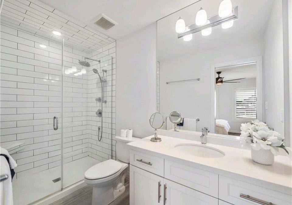 79-greenwich-avenue-stoney-creek-ontario-40848984