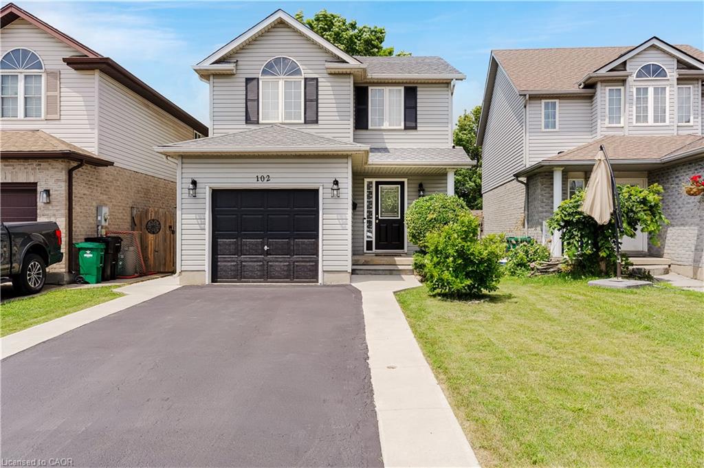 102-chateau-crescent-cambridge-ontario-40848998