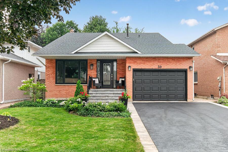 30-carriagegate-drive-hamilton-ontario-40849024
