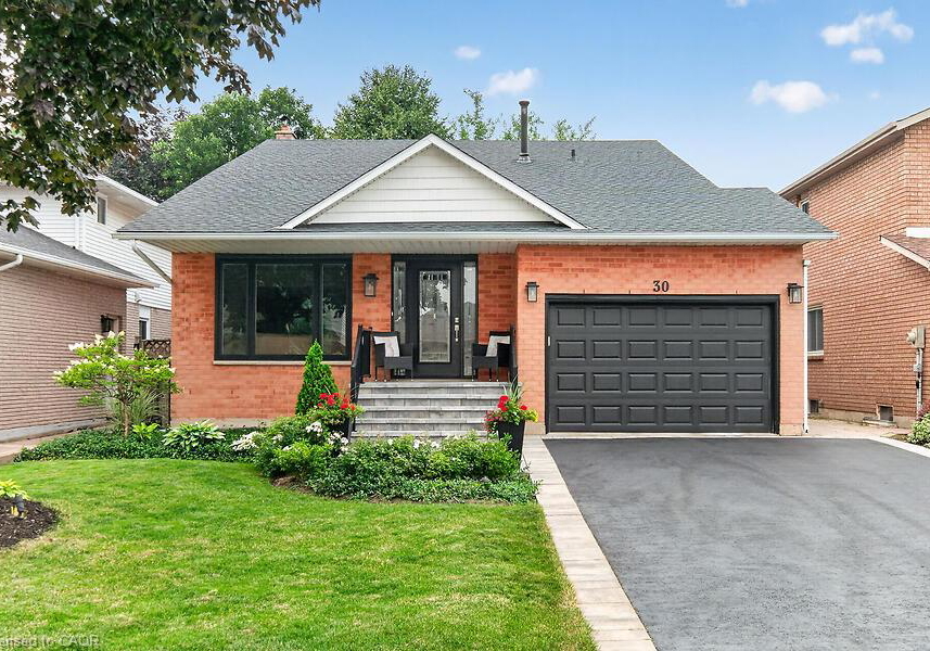 30-carriagegate-drive-hamilton-ontario-40849024
