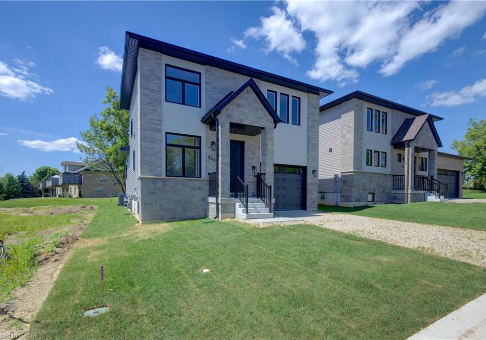 643-martin-street-mount-forest-ontario-40849025