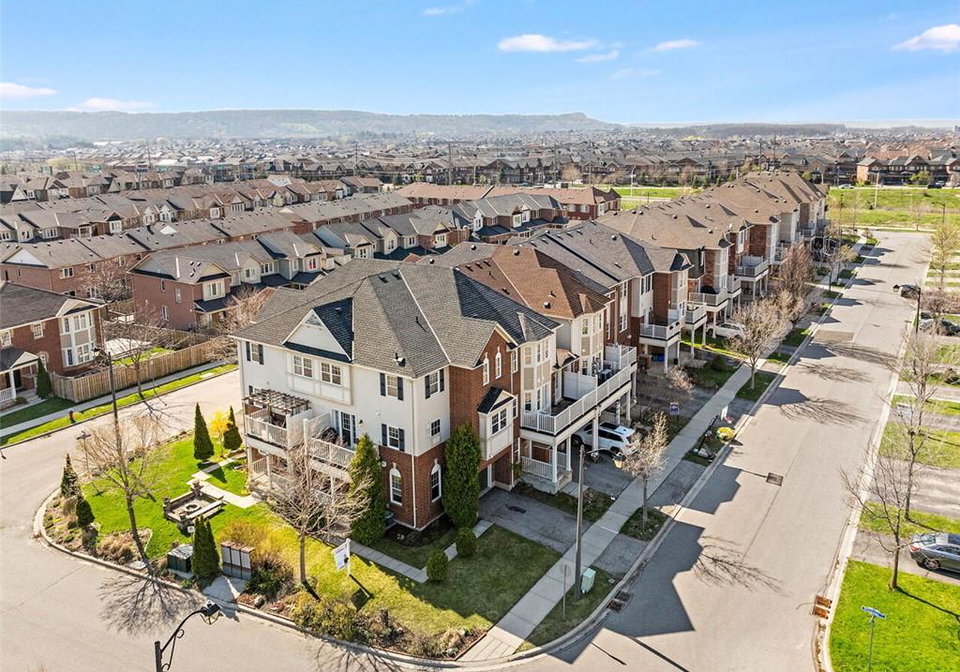 656-frank-place-milton-ontario-40849080