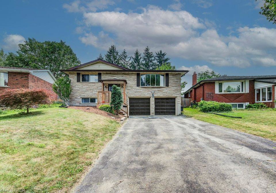 109-white-oak-place-waterloo-ontario-40849092