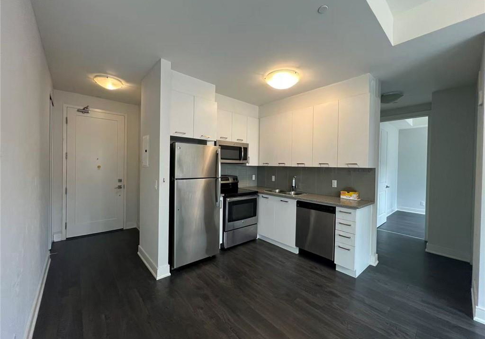 150-main-street-w-hamilton-ontario-40849094