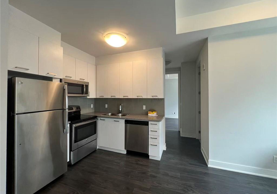 150-main-street-w-hamilton-ontario-40849094