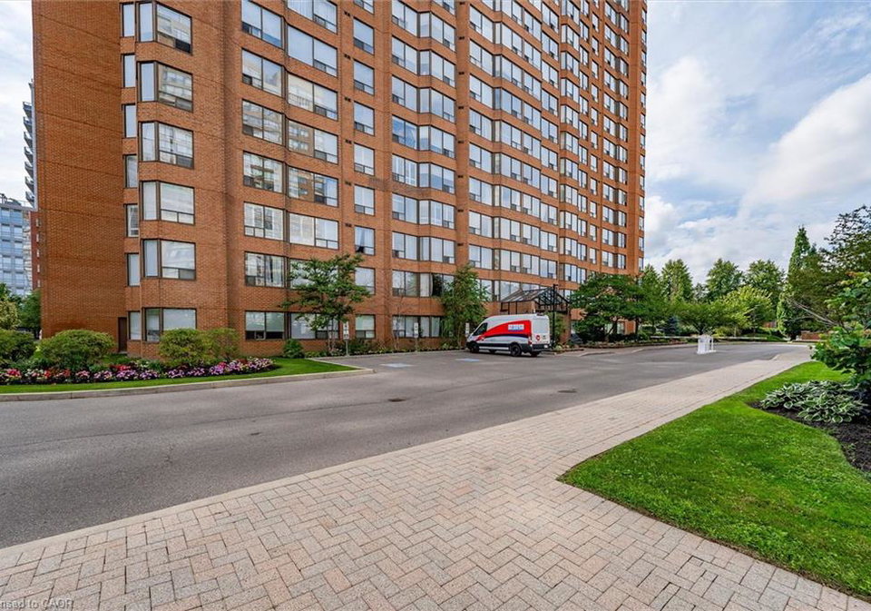 1270-maple-crossing-boulevard-burlington-ontario-40849104