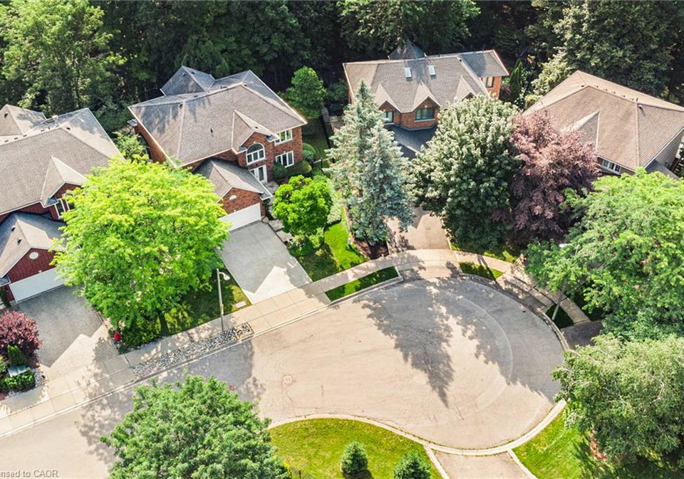59-renata-court-dundas-ontario-40849114
