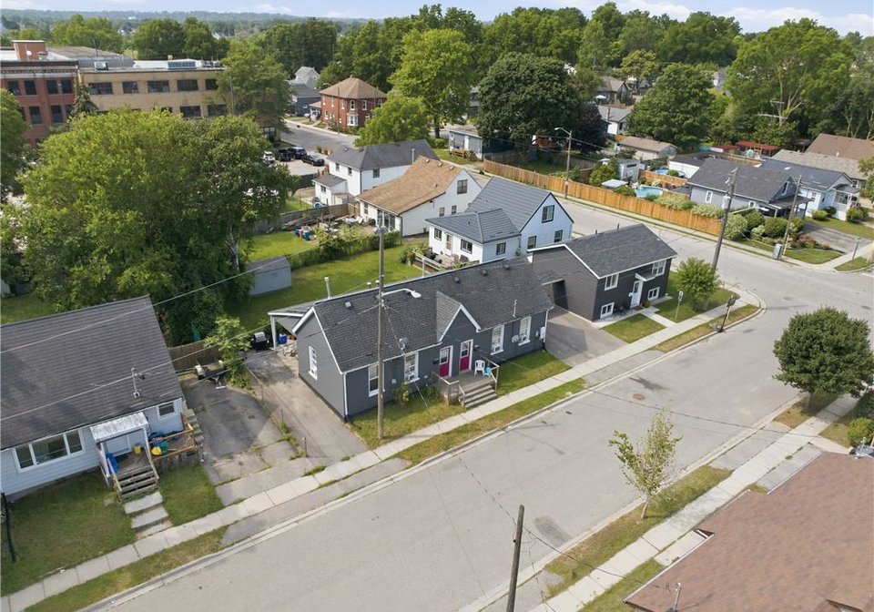 101-103-sarah-street-brantford-ontario-40849131