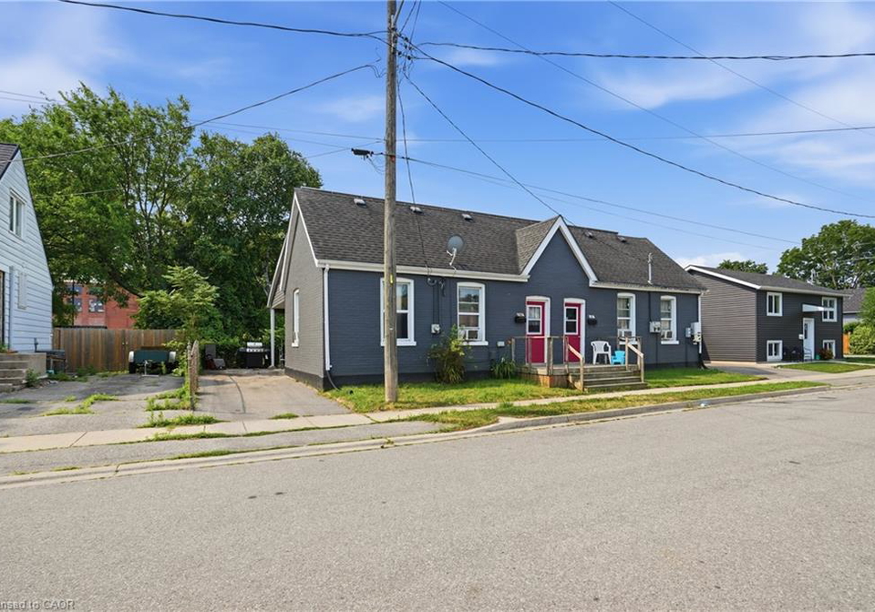 101-103-sarah-street-brantford-ontario-40849131