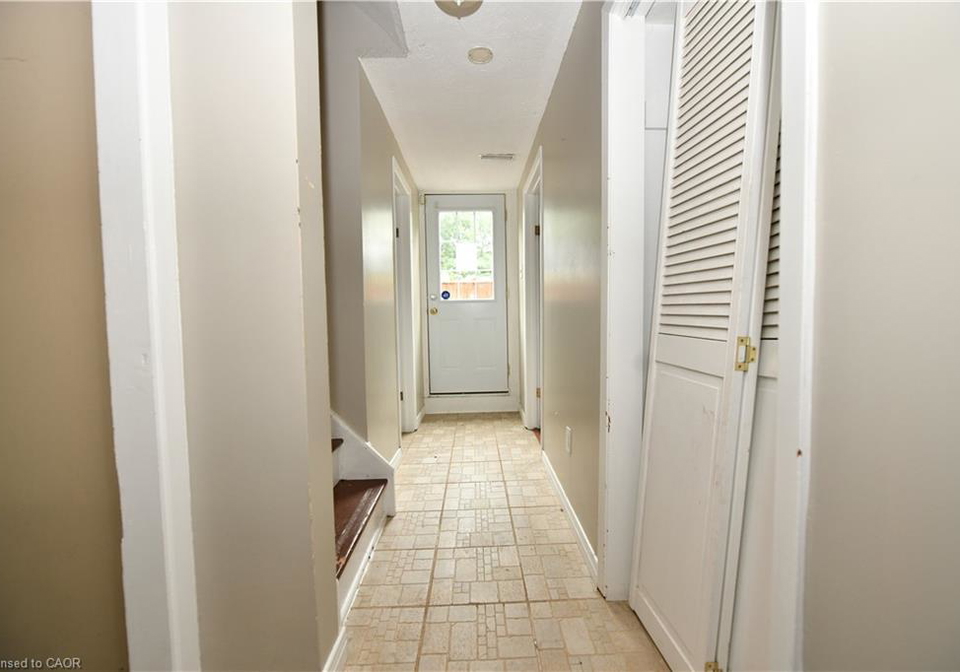 37-ebury-crescent-london-ontario-40849134