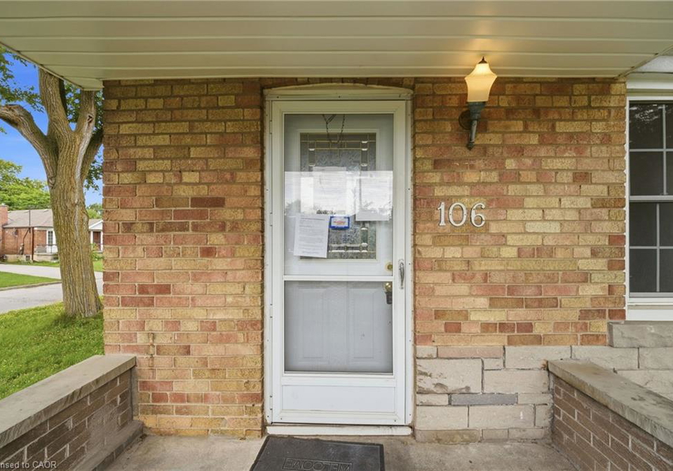 106-flora-drive-toronto-ontario-40849138