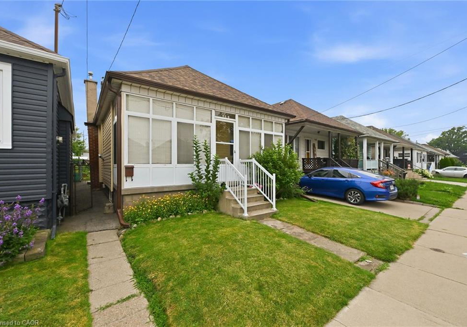 156-hope-avenue-hamilton-ontario-40849156