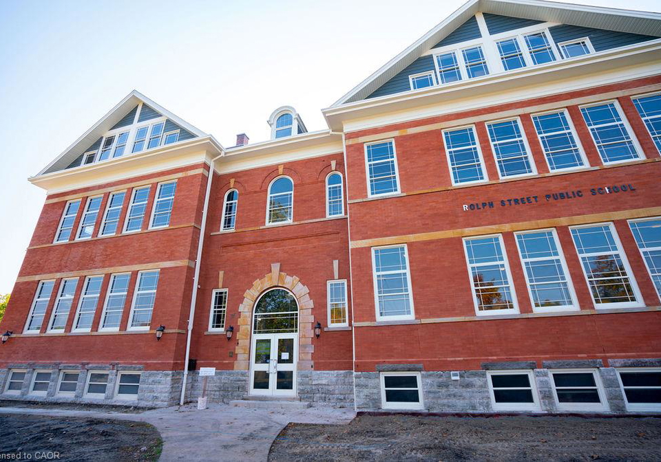83-rolph-street-tillsonburg-ontario-40849165