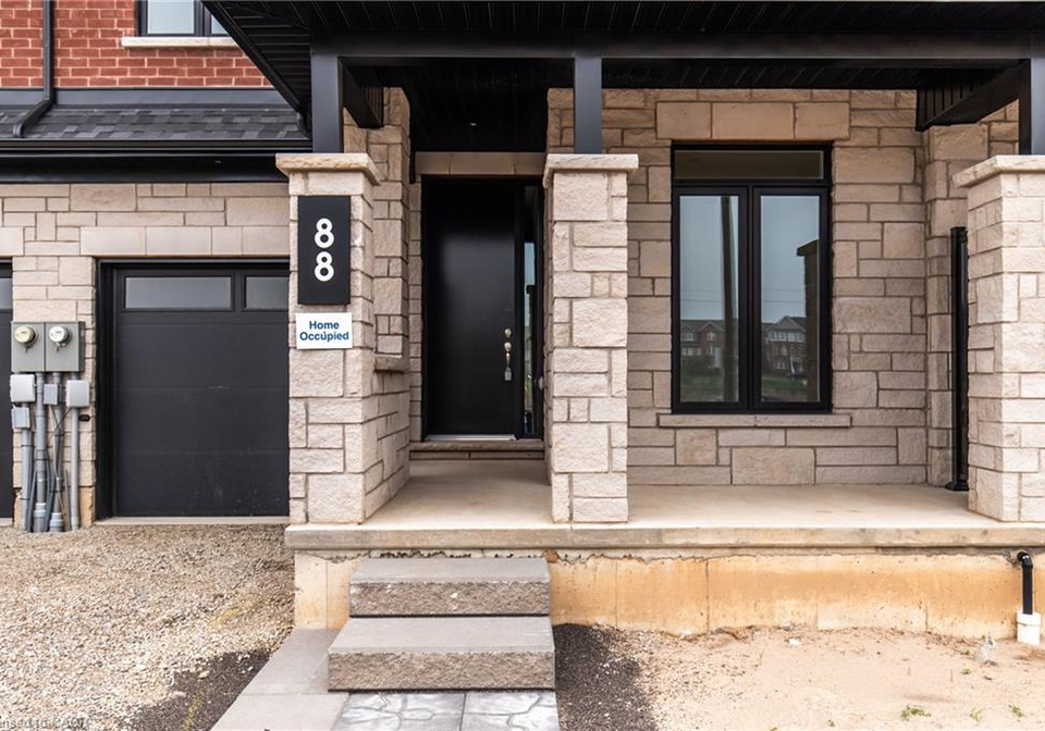 88-valley-trail-waterdown-ontario-40849174