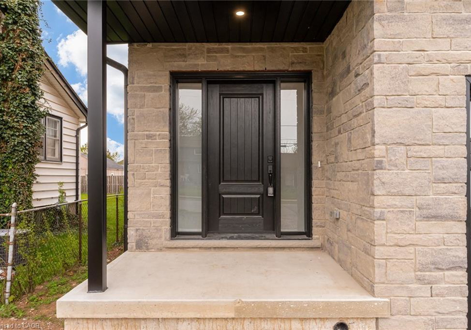 39-norwich-road-stoney-creek-ontario-40849188