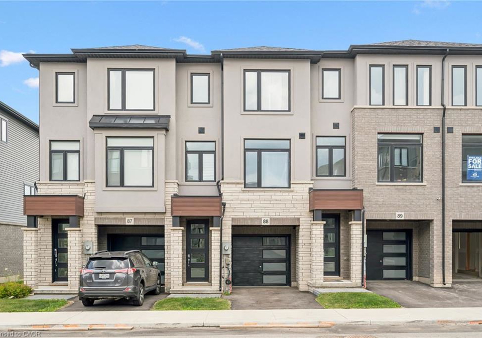155-equestrian-way-cambridge-ontario-40849190