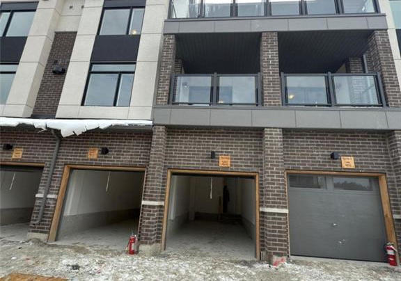 1695-dersan-street-pickering-ontario-40849191
