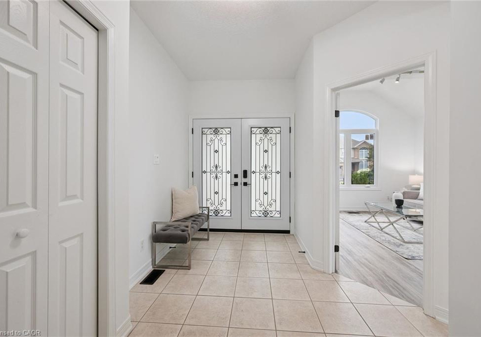 608-bluenose-crescent-waterloo-ontario-40849228