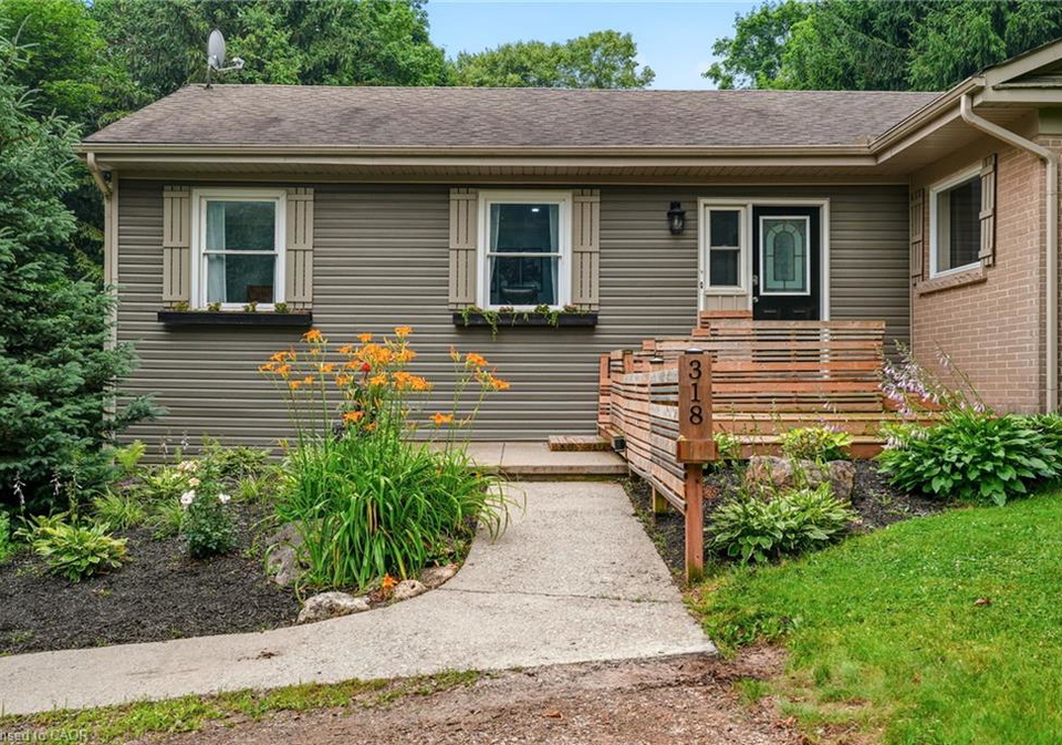 318-10th-concession-road-e-freelton-ontario-40849264