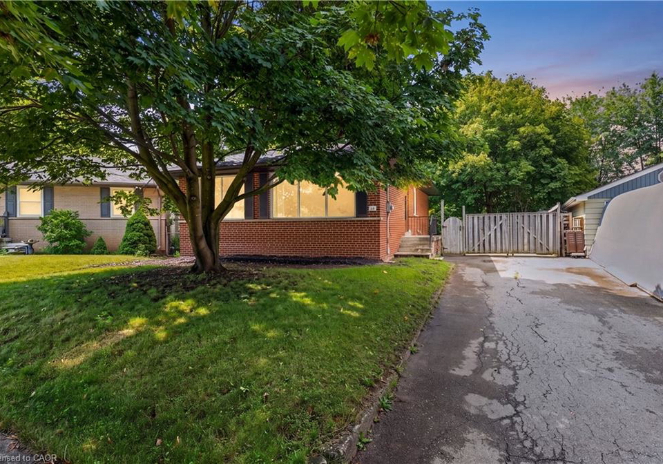 46-mcintyre-crescent-georgetown-ontario-40849297