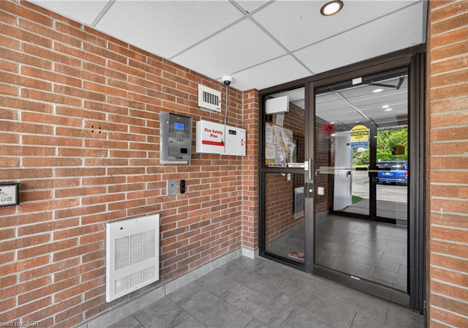 65-silvercreek-parkway-guelph-ontario-40849304