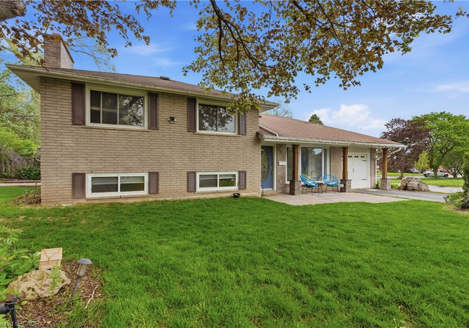 197-burbank-street-acton-ontario-40849306