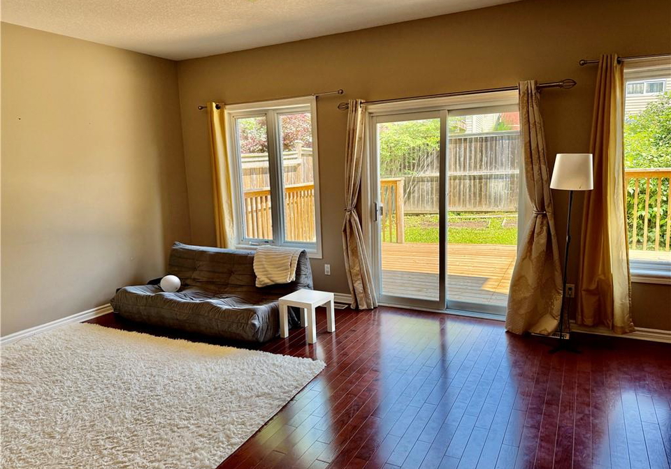 596-violet-street-waterloo-ontario-40849319
