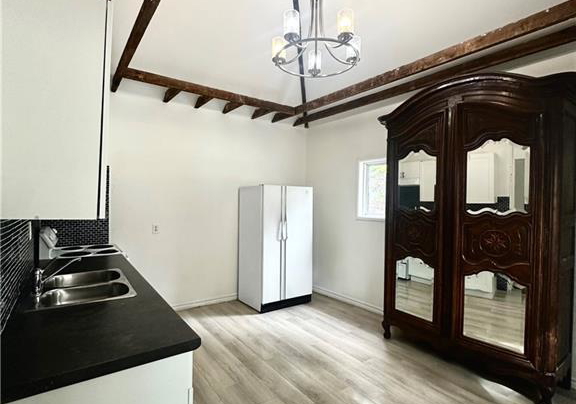 107-erie-avenue-hamilton-ontario-40849332