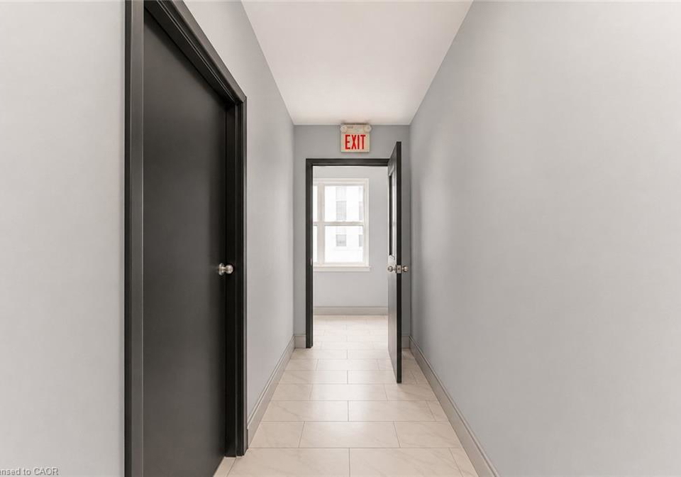 2-355-main-street-e-hamilton-ontario-40849346