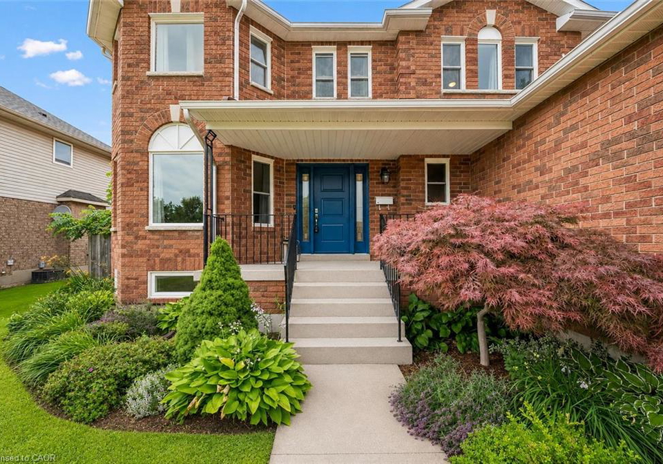 339-daniel-crescent-elora-ontario-40849361