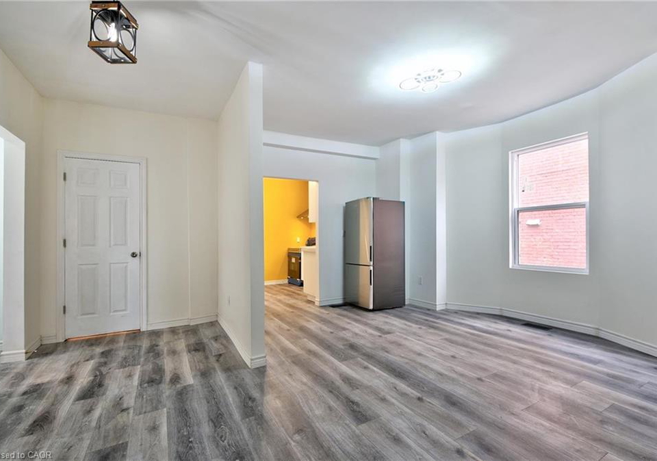 111-gibson-avenue-hamilton-ontario-40849400