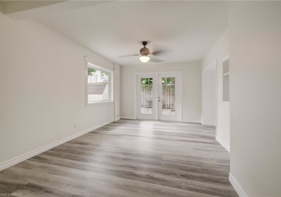 297-country-hill-drive-kitchener-ontario-40849572
