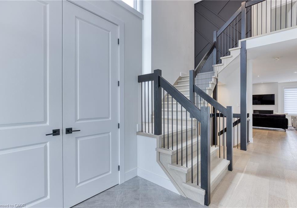 577-doonwoods-crescent-kitchener-ontario-40849574