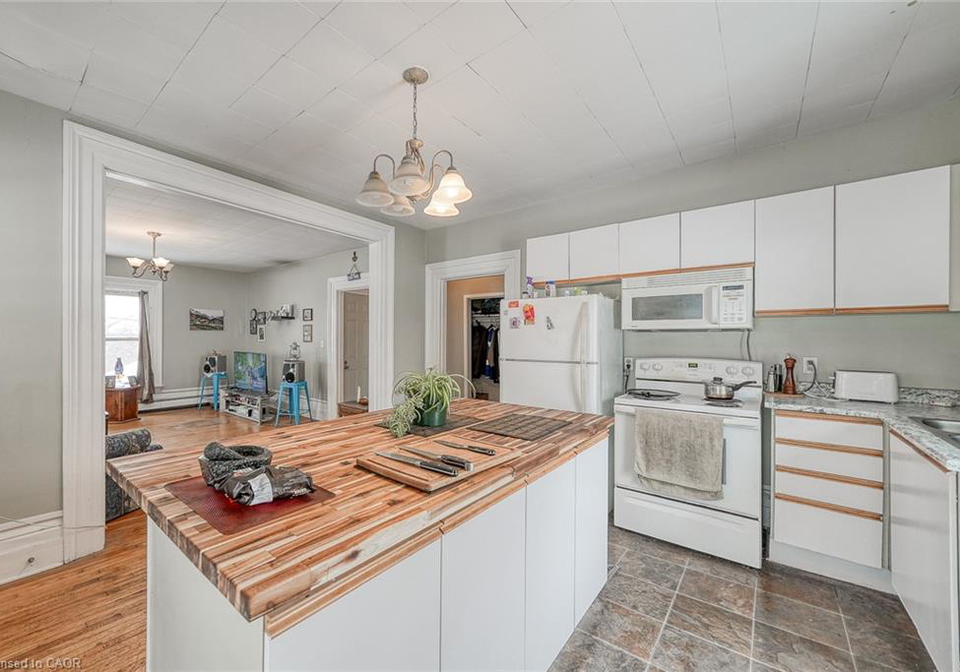 119-carroll-street-ingersoll-ontario-40849584