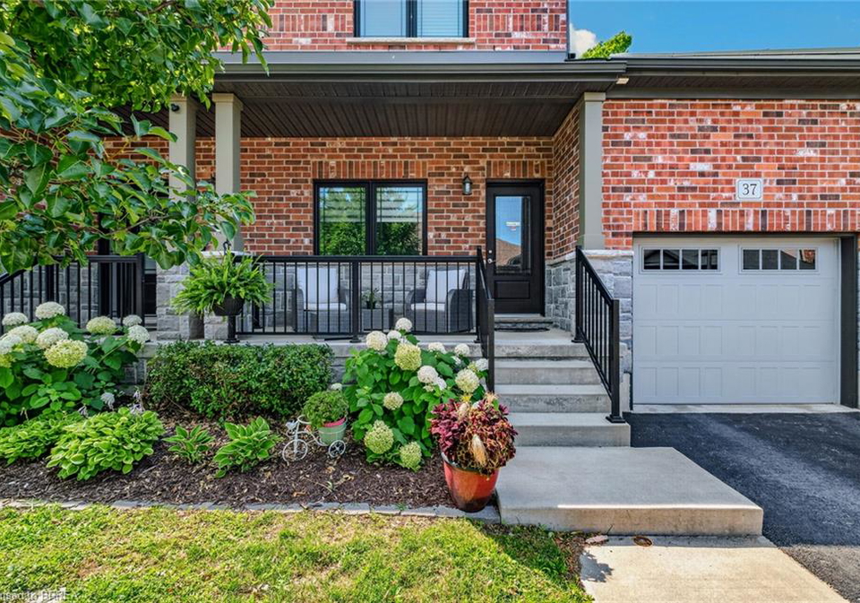 37-serviceberry-lane-simcoe-ontario-40849589