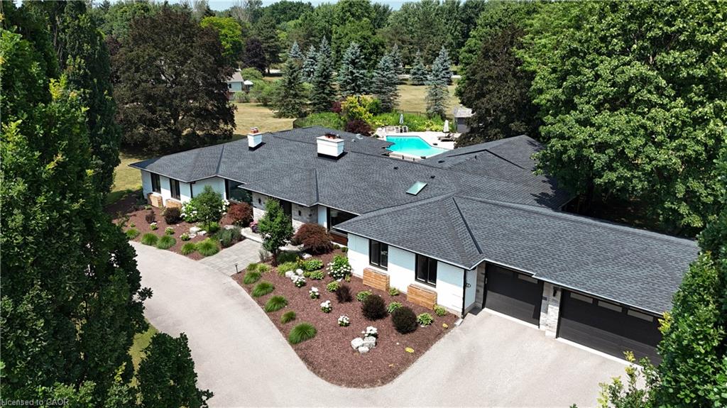 8-squire-court-waterloo-ontario-40849624