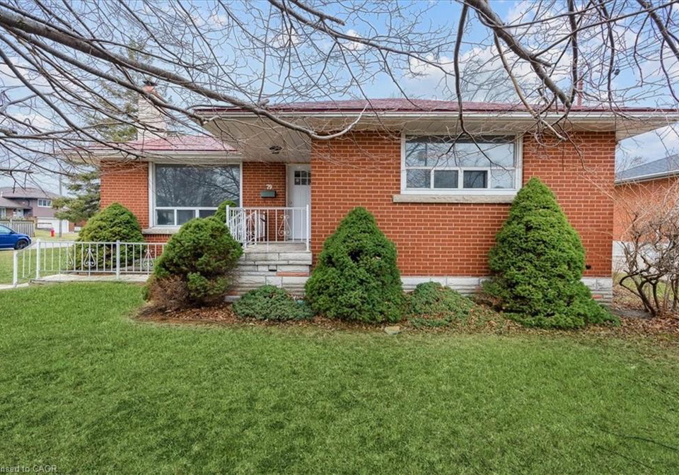 79-canterbury-avenue-stoney-creek-ontario-40849637