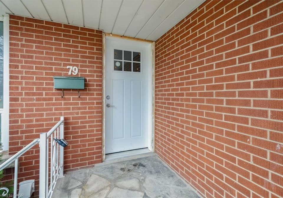79-canterbury-avenue-stoney-creek-ontario-40849637